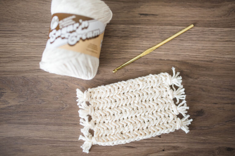 FREE Pattern: Herringbone Crochet Mug Rug